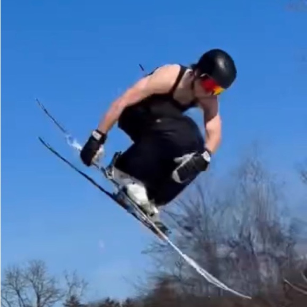 Meet your Posher, Adrian